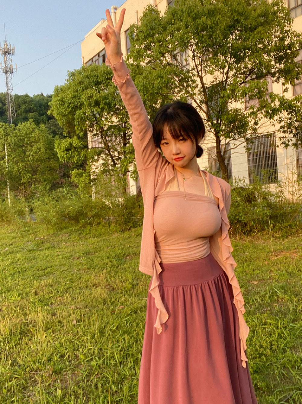 海角社区的亲情与背叛：她发现父母的死因竟